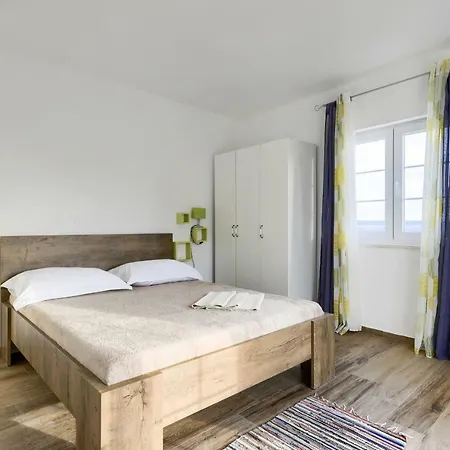 Villa De Danann Starigrad Paklenica