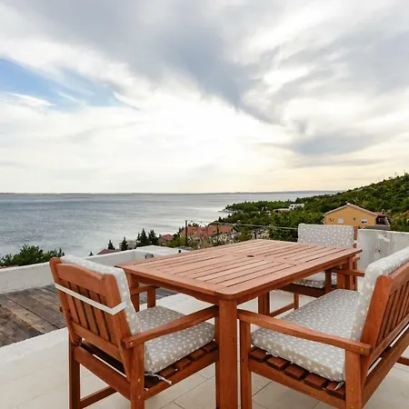 De Danann Villa